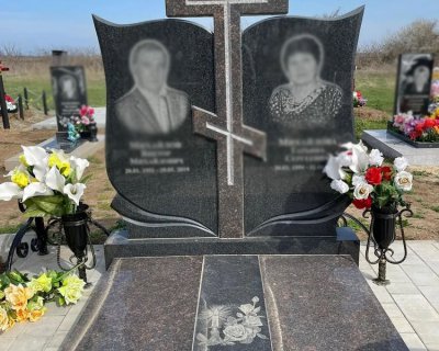 примеры наших работ памятники из гранита