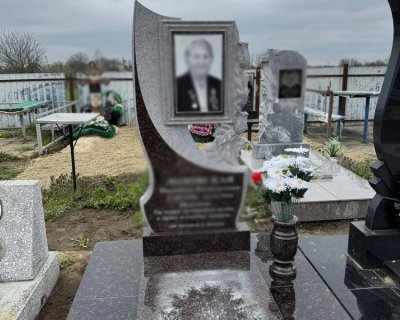 примеры наших работ памятники из гранита