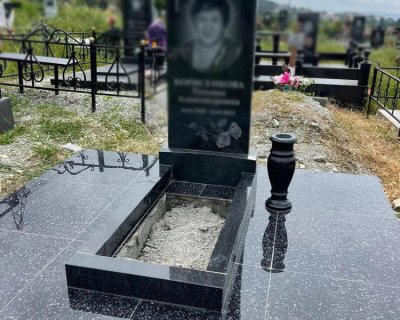 примеры наших работ памятники из гранита