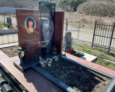 примеры наших работ памятники из гранита
