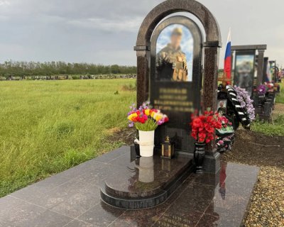 примеры наших работ памятники Военным и участникам СВО