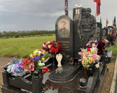 примеры наших работ памятники Военным и участникам СВО